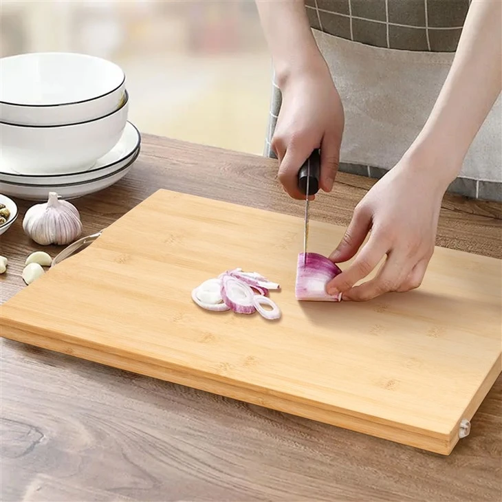 Bamboo Chopping Board With Stainless Steel Handle (2)