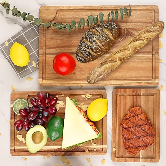 What are the advantages of wooden cutting boards?