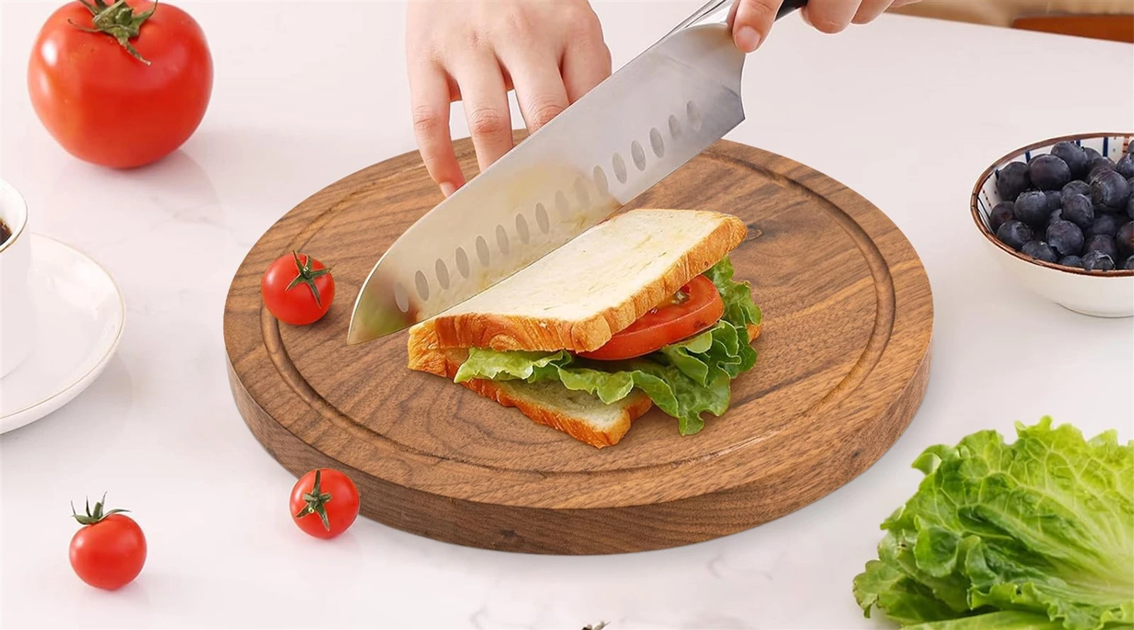 acacia wood cutting board