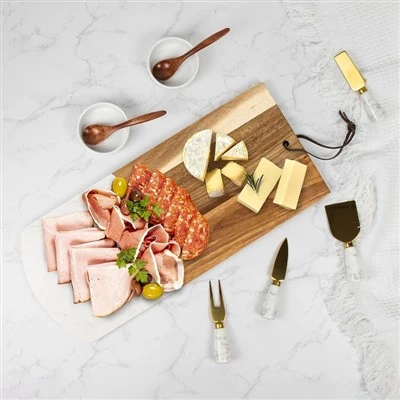 How Can You Create a Professional Meat and Cheese Tray at Home？