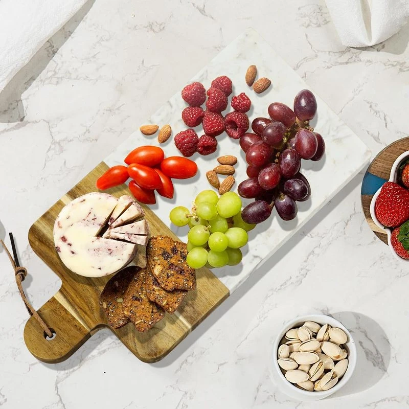 Wood Cutting Board With Handle